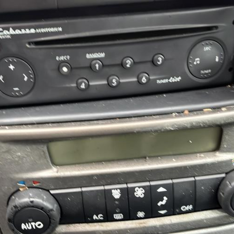 Compresseur clim RENAULT LAGUNA 2 Photo n°13