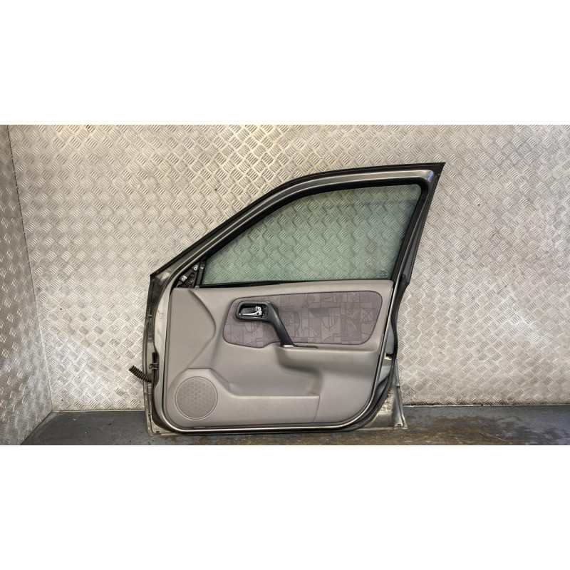 Porte avant droit NISSAN PRIMERA 2 Photo n°4