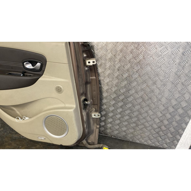Porte arriere gauche RENAULT GRAND SCENIC 3 Photo n°1