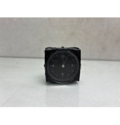 Horloge VOLKSWAGEN PASSAT 7 Photo n°1