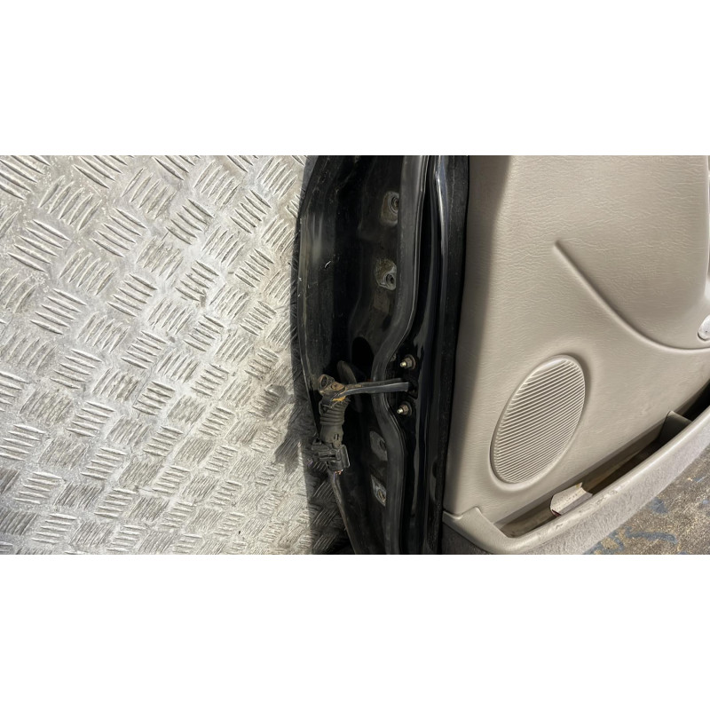 Porte avant droit CHRYSLER GRAND VOYAGER 4 Photo n°3