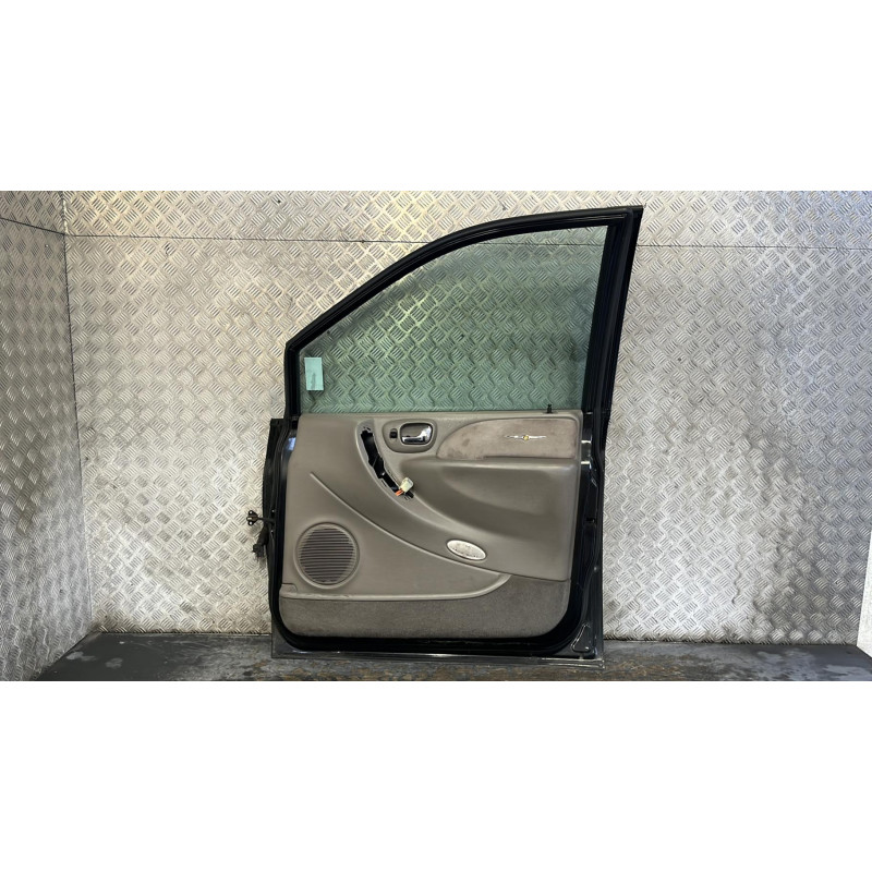 Porte avant droit CHRYSLER GRAND VOYAGER 4 Photo n°4