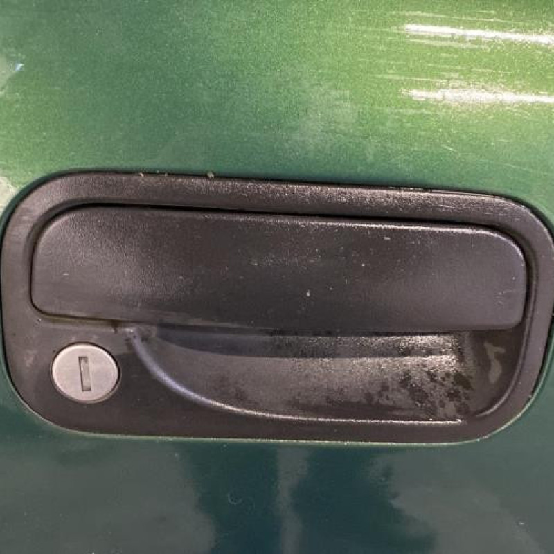 Porte avant droit OPEL TIGRA 1 Photo n°2