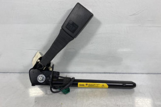 Pretensionneur de ceinture avant droit OPEL ASTRA H Photo n°1