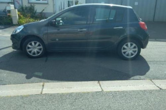 Boitier UCH RENAULT CLIO 3