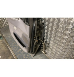 Porte avant gauche CHRYSLER VOYAGER 3 Photo n°1