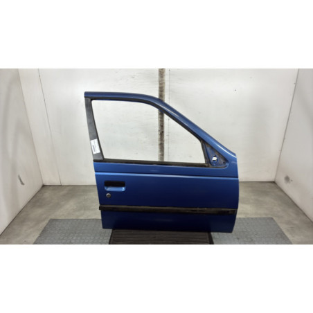 Porte avant droit PEUGEOT 405 Photo n°1