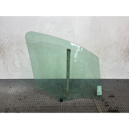 Vitre avant gauche PEUGEOT PARTNER 2