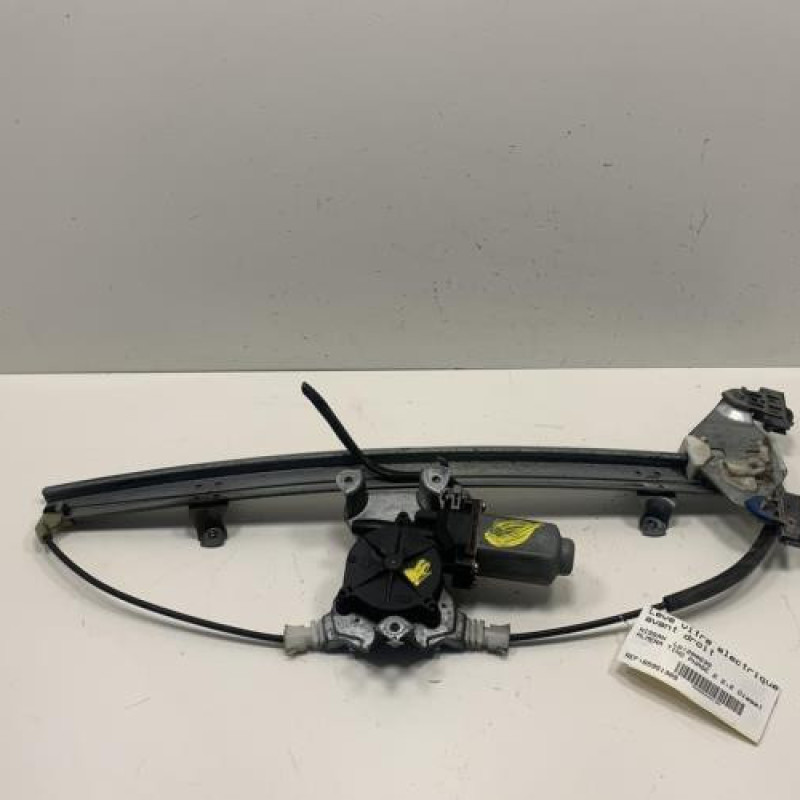 Leve vitre electrique avant droit NISSAN ALMERA TINO Photo n°1