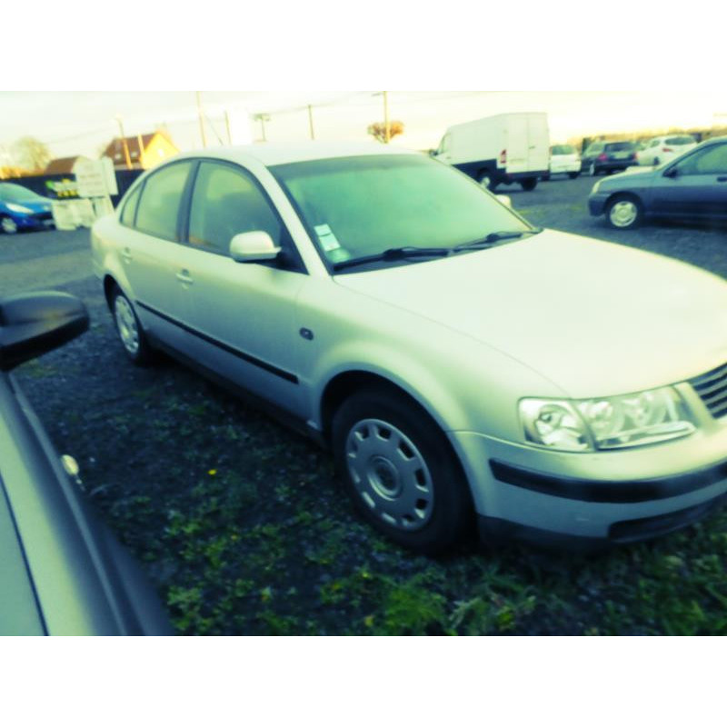 Porte arriere gauche VOLKSWAGEN PASSAT 4 Photo n°9