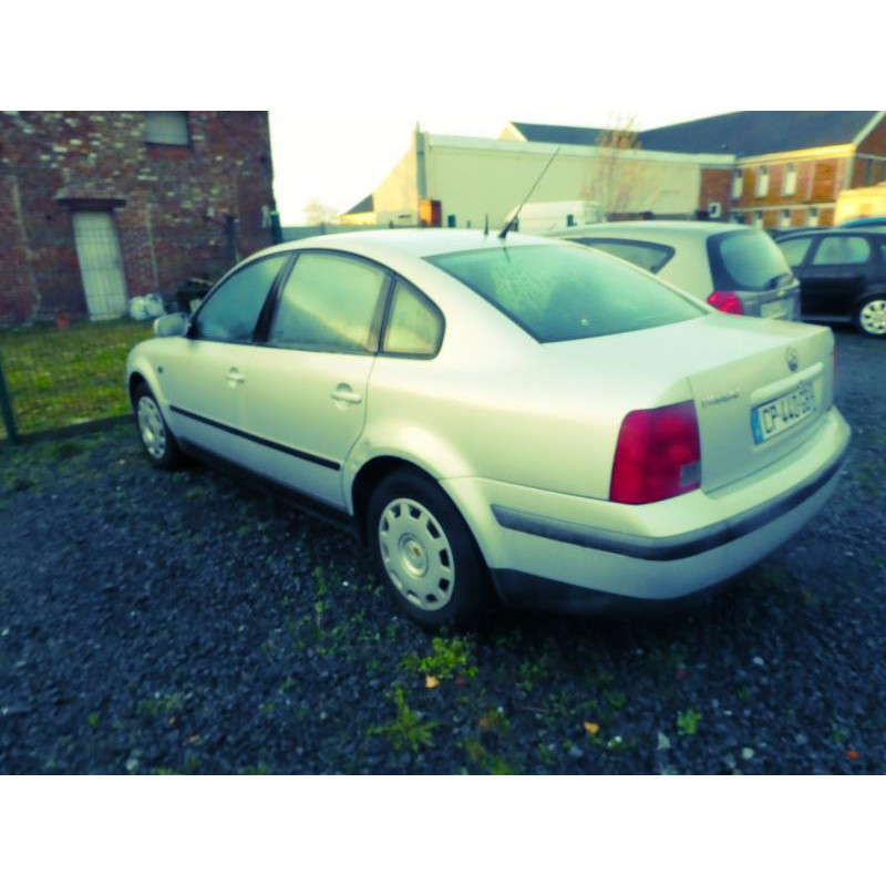 Porte arriere gauche VOLKSWAGEN PASSAT 4 Photo n°11
