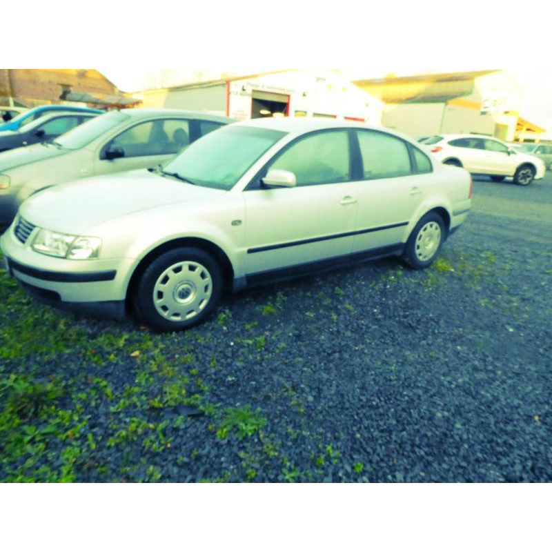 Porte arriere gauche VOLKSWAGEN PASSAT 4 Photo n°13