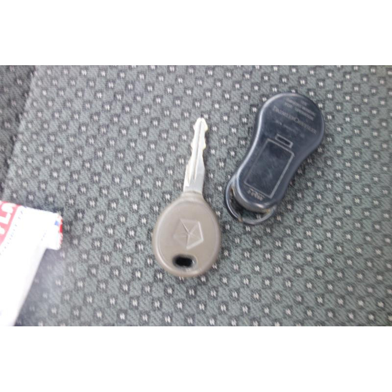 Porte avant droit CHRYSLER VOYAGER 3 Photo n°12