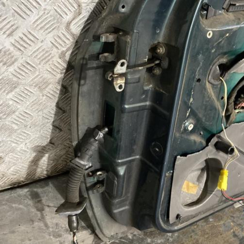 Porte avant droit CITROEN XANTIA Photo n°4