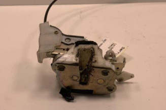 Serrure avant gauche TOYOTA YARIS 1