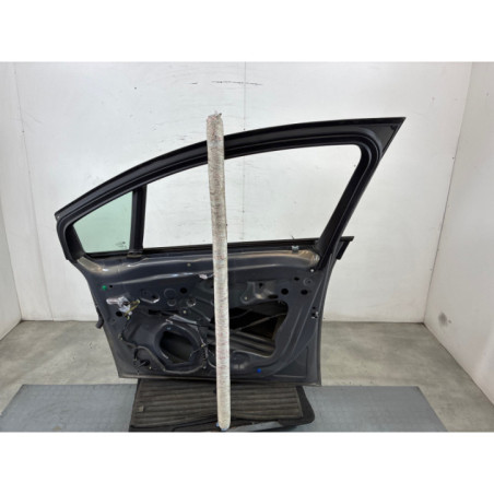 Porte avant droit OPEL MERIVA B Photo n°1