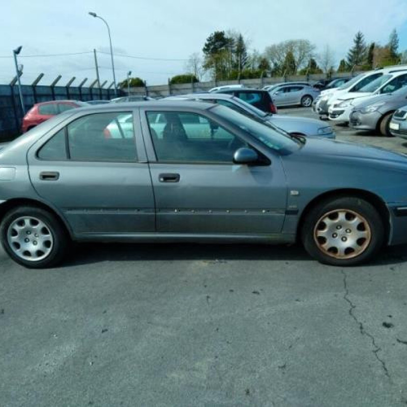 Serrure avant droit PEUGEOT 406 Photo n°4
