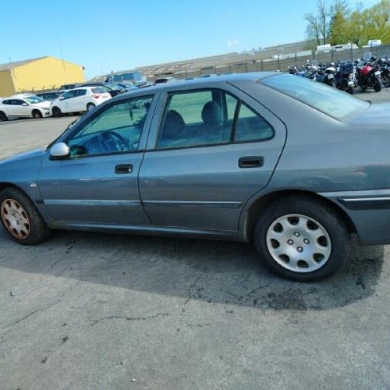 Serrure avant droit PEUGEOT 406 Photo n°6