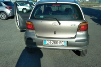 Serrure de coffre TOYOTA YARIS 1