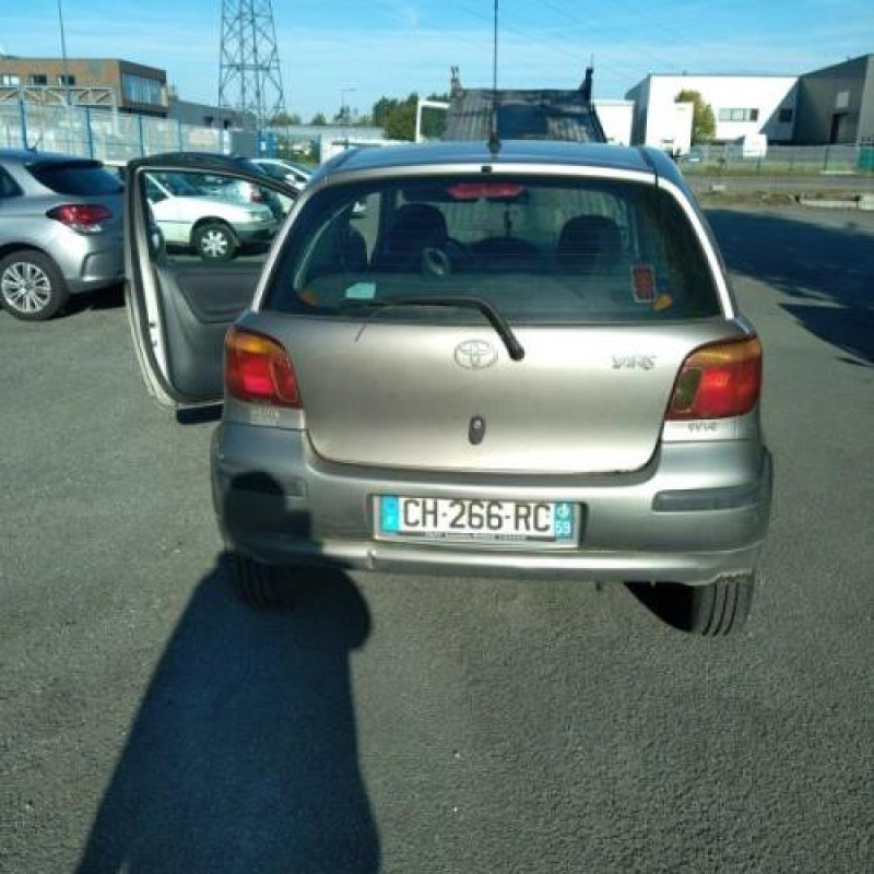 Serrure de coffre TOYOTA YARIS 1 Photo n°6