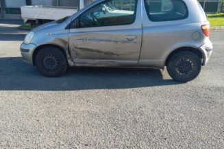 Serrure de coffre TOYOTA YARIS 1