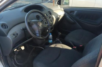 Serrure de coffre TOYOTA YARIS 1
