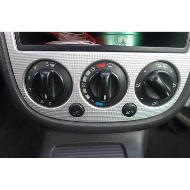 Porte avant droit MERCEDES CLASSE A 168 Photo n°9