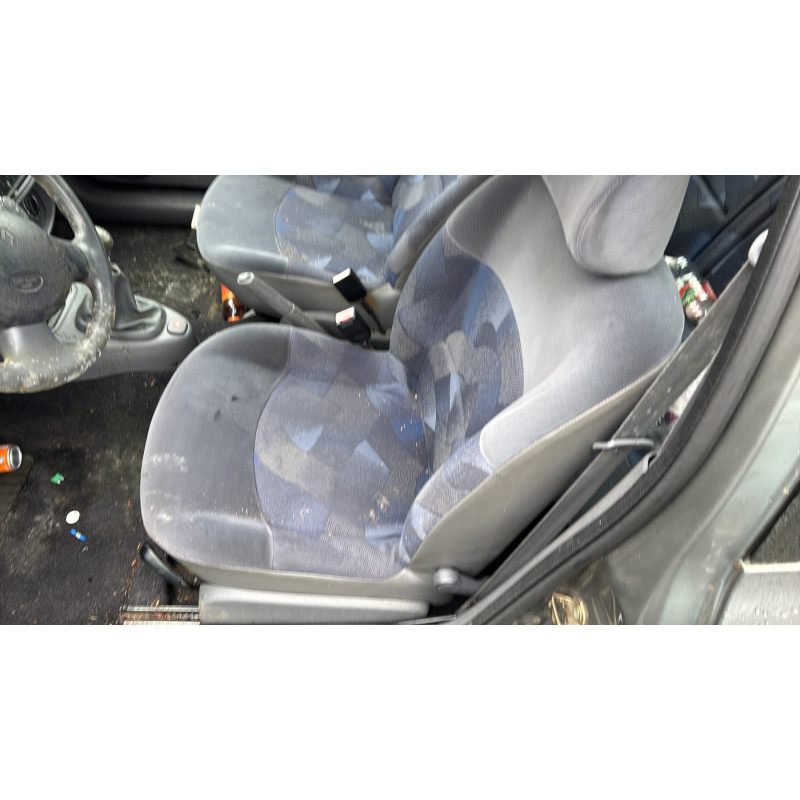 Porte avant droit RENAULT CLIO 2 Photo n°16