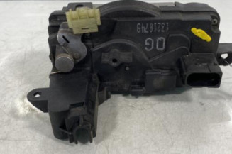 Serrure avant droit OPEL ASTRA H