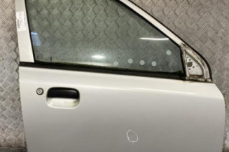 Porte avant droit SUZUKI ALTO 2 Photo n°1