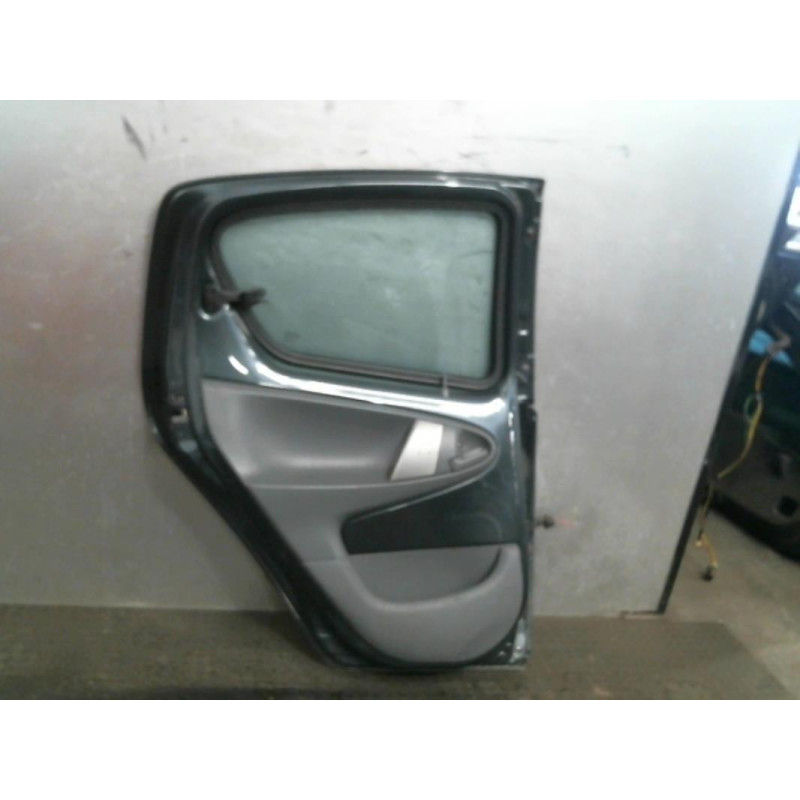Porte arriere gauche TOYOTA AYGO 1 Photo n°3