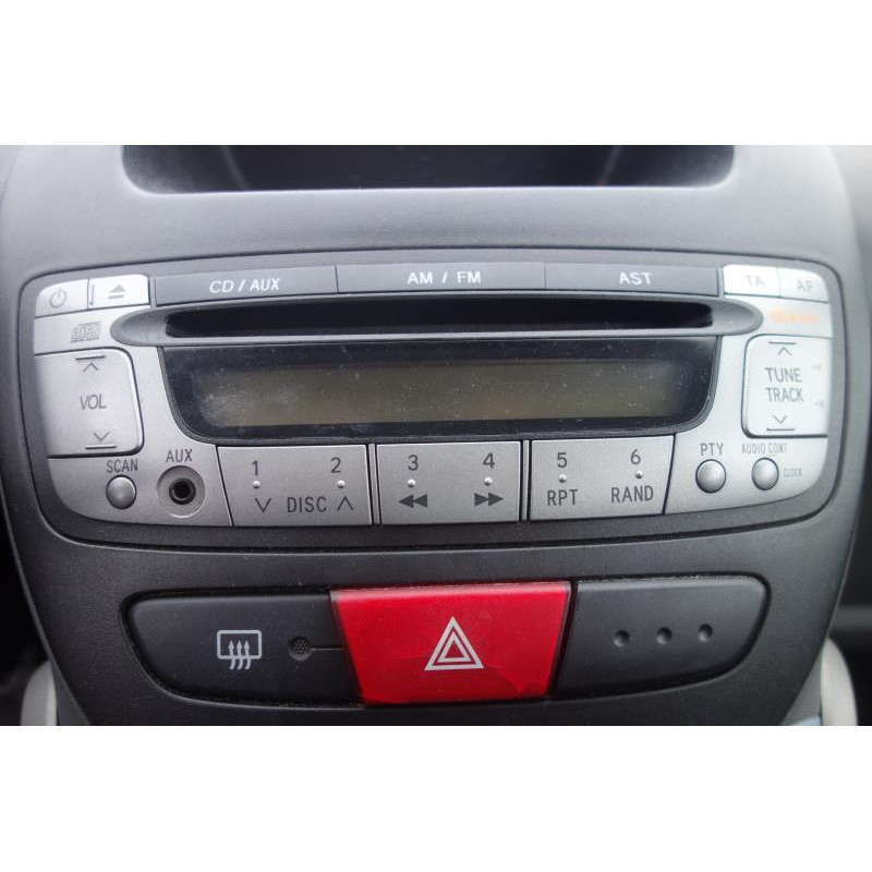 Porte arriere gauche TOYOTA AYGO 1 Photo n°8