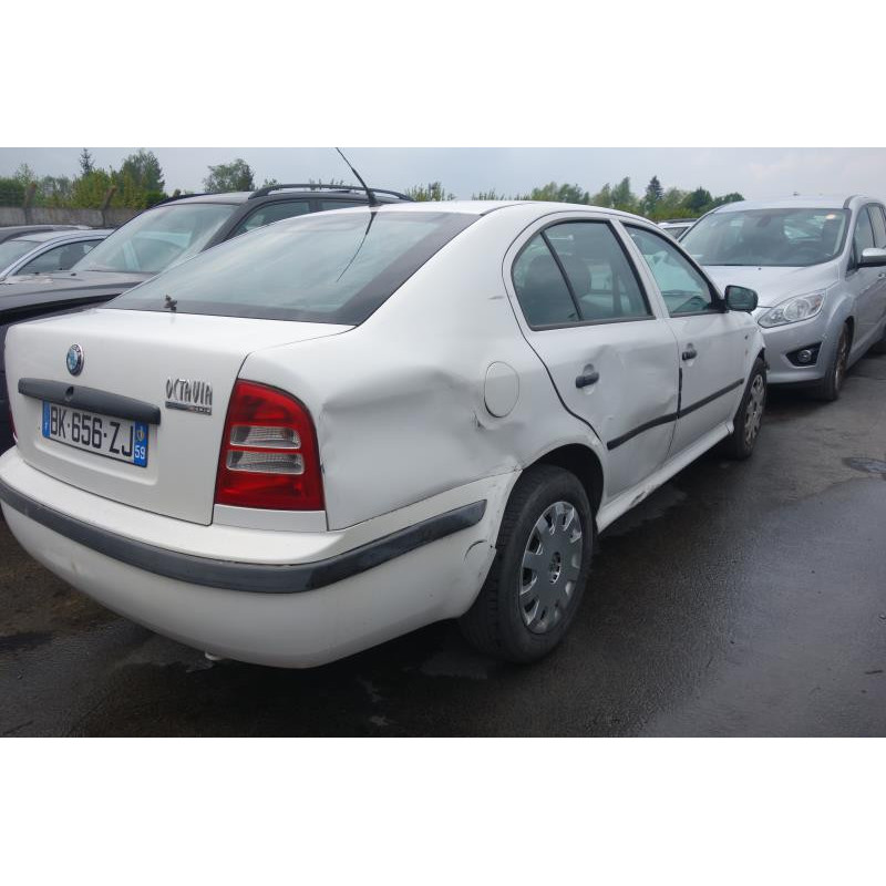 Porte avant droit SKODA OCTAVIA 1 Photo n°6