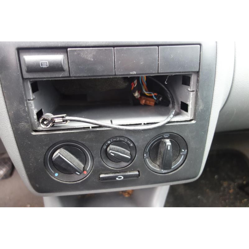 Porte avant droit SKODA OCTAVIA 1 Photo n°9