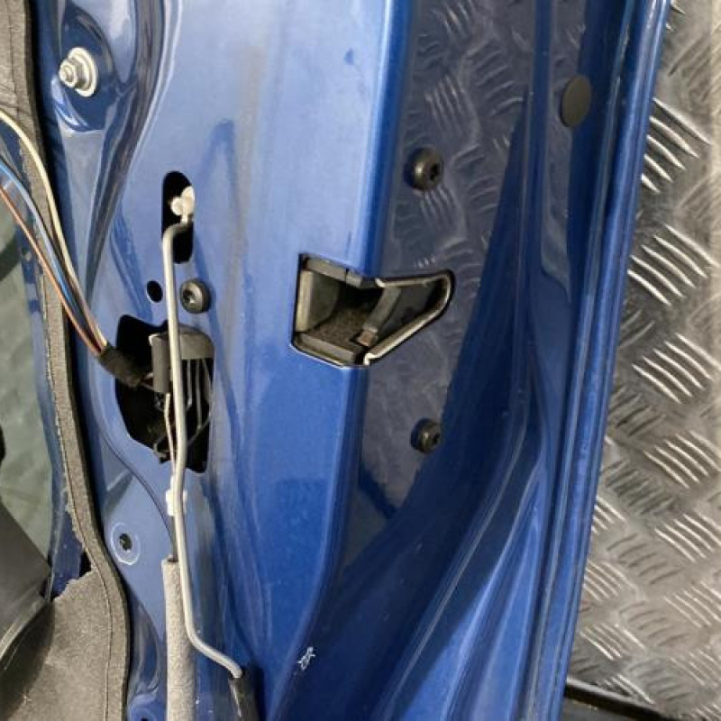 Porte avant droit BMW SERIE 1 E87 Photo n°6