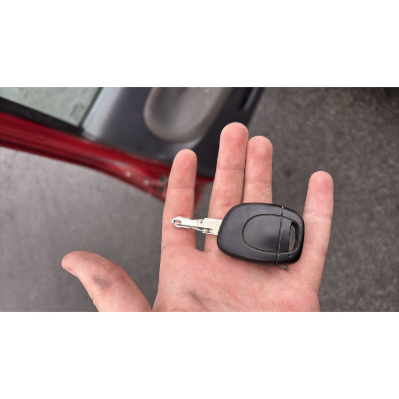 Porte avant droit RENAULT CLIO 2 Photo n°6
