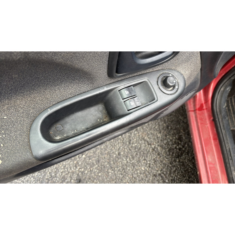 Porte avant droit RENAULT CLIO 2 Photo n°9