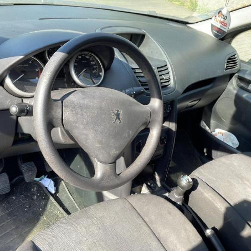 Porte avant droit PEUGEOT 207 Photo n°13
