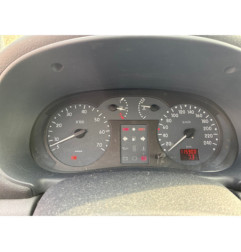RENAULT CLIO 2 PHASE 1 1.2i - 8V