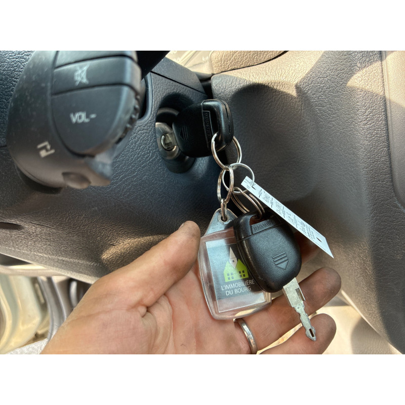 RENAULT CLIO 2 PHASE 1 1.2i - 8V Photo n°17