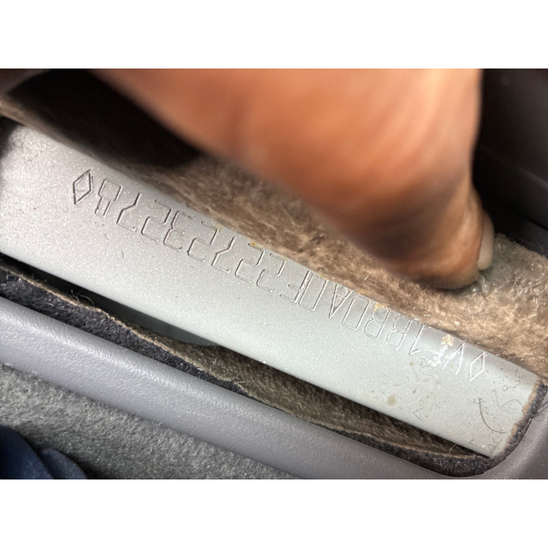 RENAULT CLIO 2 PHASE 1 1.2i - 8V Photo n°19