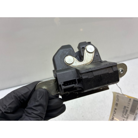 Serrure de coffre OPEL CORSA D