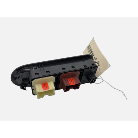 Interrupteur de leve vitre avant gauche DACIA DUSTER 1