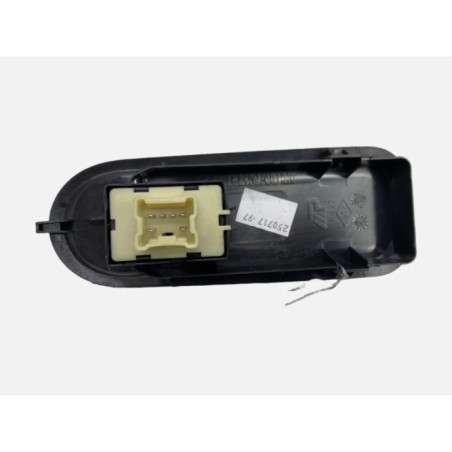 Interrupteur de leve vitre avant droit DACIA DUSTER 1