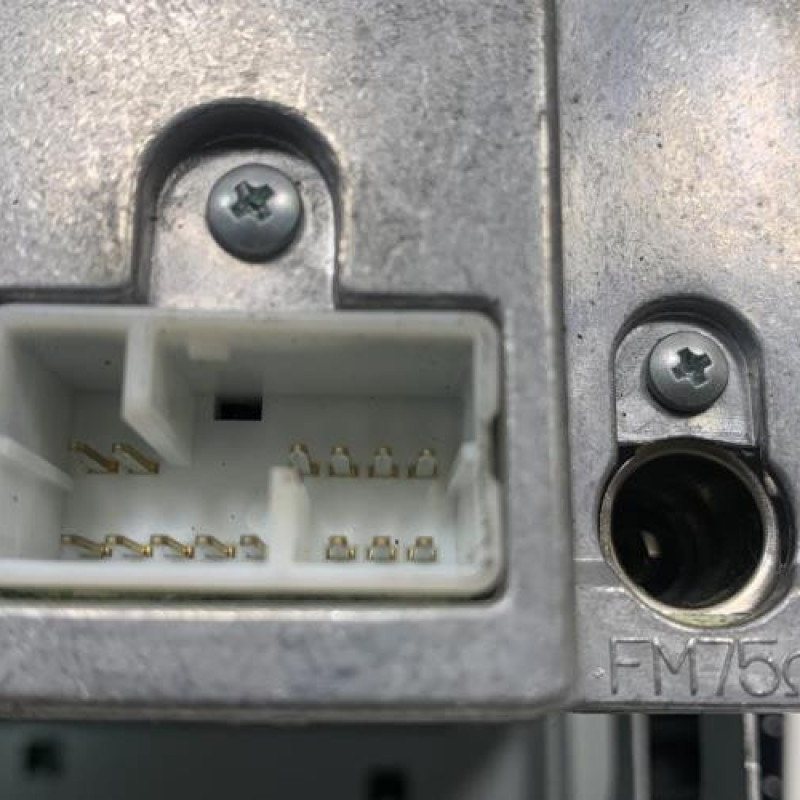 Autoradio d'origine SUZUKI SWIFT 3 Photo n°6