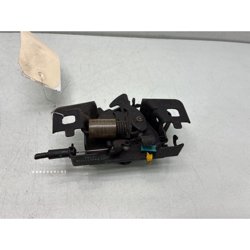 Fermeture de capot RENAULT CLIO 4 Photo n°1