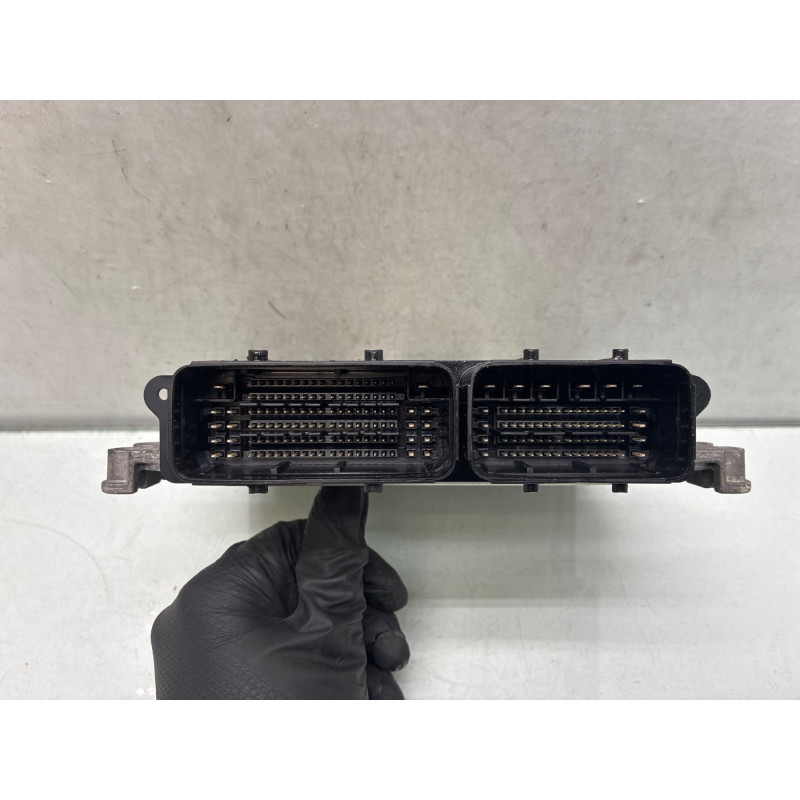 Calculateur moteur CITROEN C4 CACTUS Photo n°1