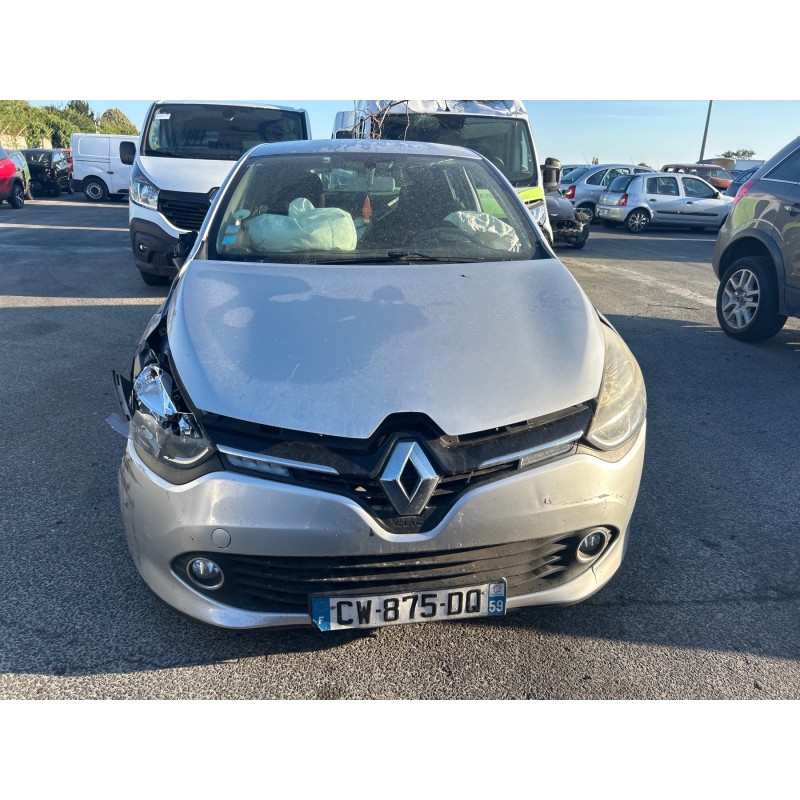 Pompe à carburant RENAULT CLIO 4 Photo n°20
