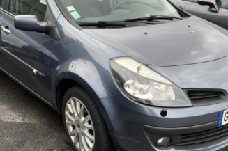 Pretensionneur de ceinture avant droit RENAULT CLIO 3