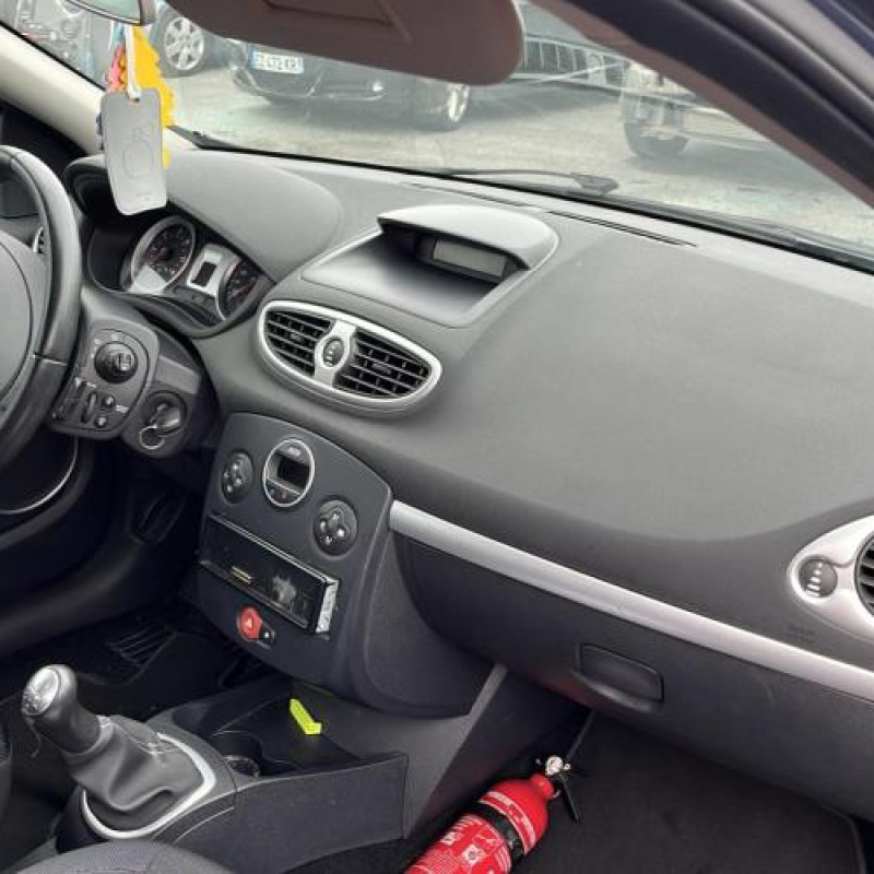 Pretensionneur de ceinture avant droit RENAULT CLIO 3 Photo n°10